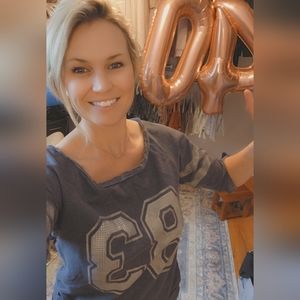 LA KITTY 83' Sweatshirt, size M